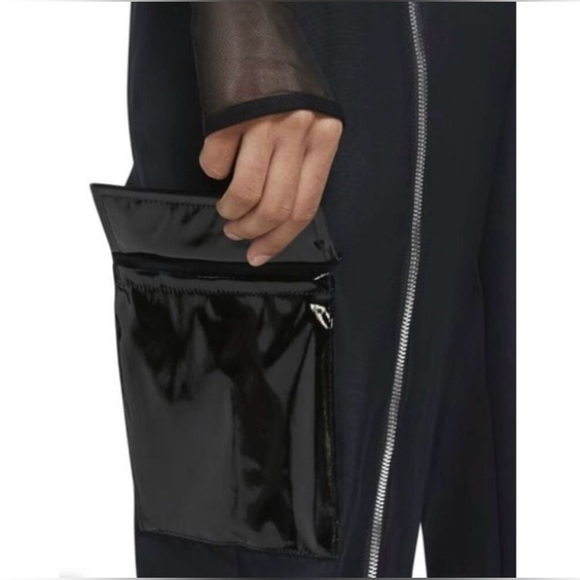 NIKE  Sportswear Icon Clash Woven Pants SIZE: SMALL - Picture 3 of 12